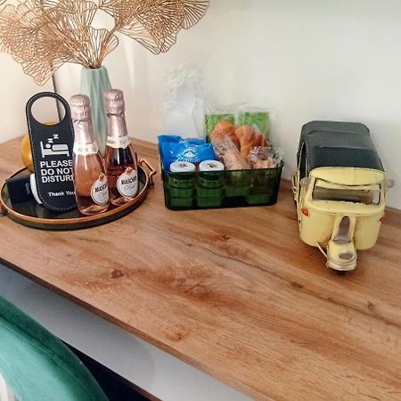 Megaride Santa Lucia Bed & Breakfast Napoli Ngoại thất bức ảnh