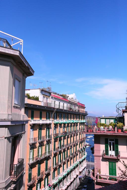 Megaride Santa Lucia Bed & Breakfast Napoli Ngoại thất bức ảnh