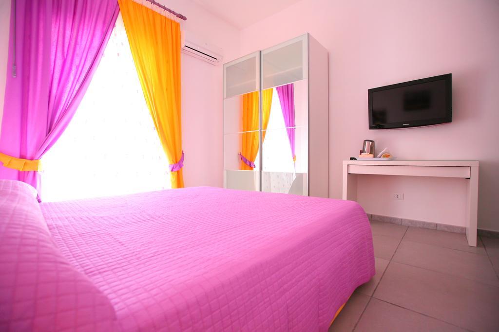 Megaride Santa Lucia Bed & Breakfast Napoli Ngoại thất bức ảnh