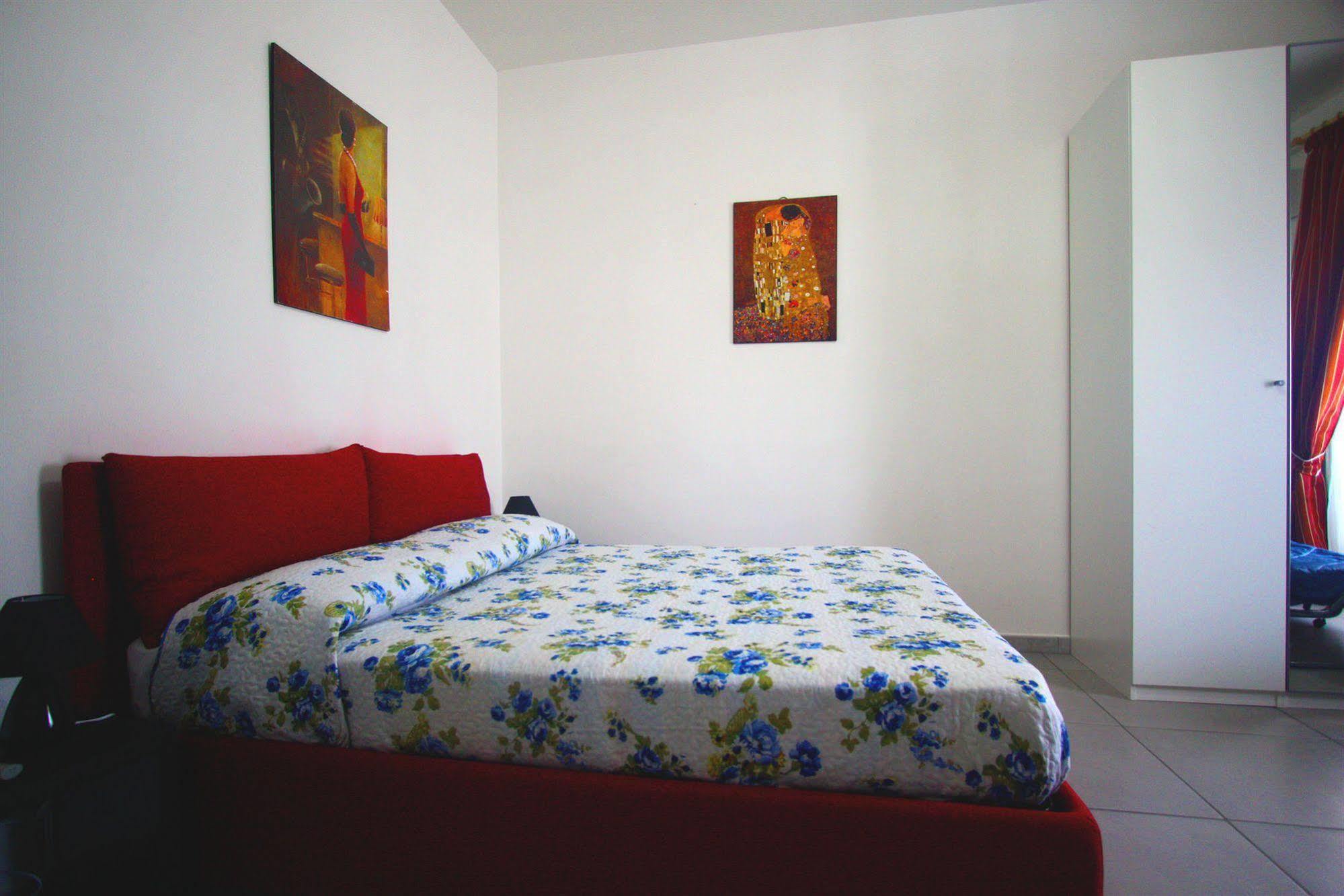 Megaride Santa Lucia Bed & Breakfast Napoli Ngoại thất bức ảnh